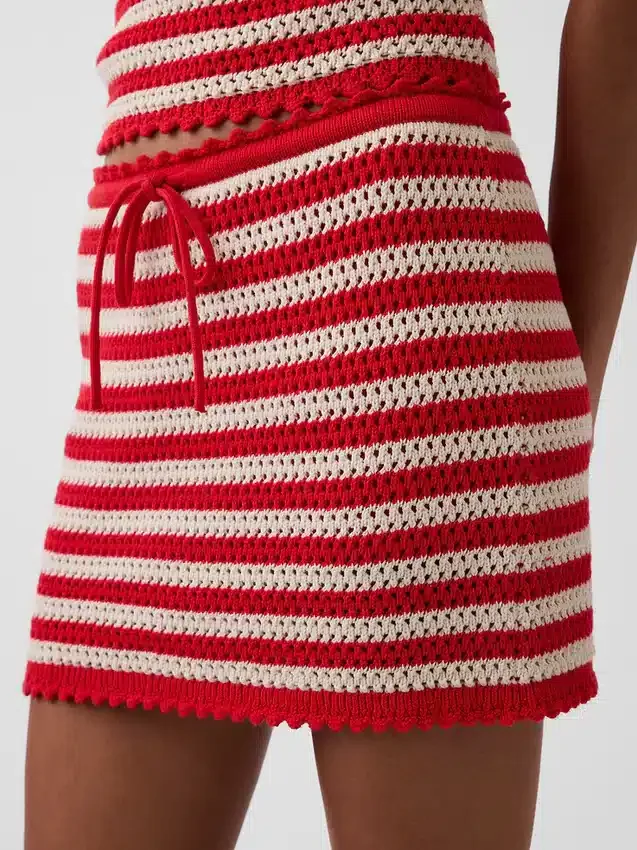 100 % Baumwolle, gehäkelter, leicht anzuziehender Mini-Skort