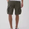 11" Cargo-Shorts in lockerer Passform