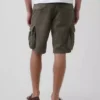 11" Cargo-Shorts in lockerer Passform
