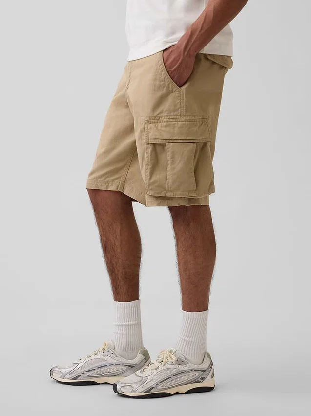 11" Cargo-Shorts in lockerer Passform