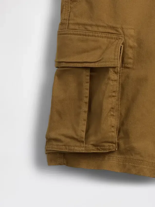 11" Cargo-Shorts in lockerer Passform
