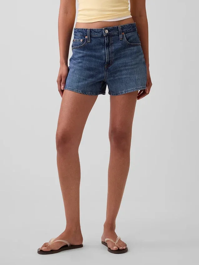 3,5" hohe, locker sitzende, gerade geschnittene Jeansshorts
