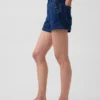 3,5" hohe, locker sitzende, gerade geschnittene Jeansshorts im Matrosen-Stil