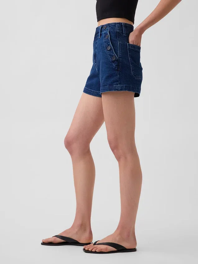3,5" hohe, locker sitzende, gerade geschnittene Jeansshorts im Matrosen-Stil