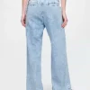 365 High-Rise-Jeanshose aus ultrweichem Denim mit Falten
