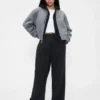 365 High-Rise-Jeanshose aus ultrweichem Denim mit Falten