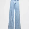 365 High-Rise-Jeanshose aus ultrweichem Denim mit Falten