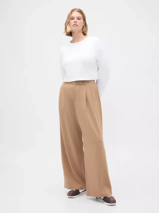365 Hoch taillierte, plissierte Hose aus gebürstetem Twill