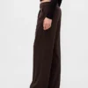 365 Low-Rise-Hose aus gebürstetem Twill mit Falten