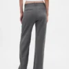 365 Low-Rise-Hose aus gebürstetem Twill mit Falten