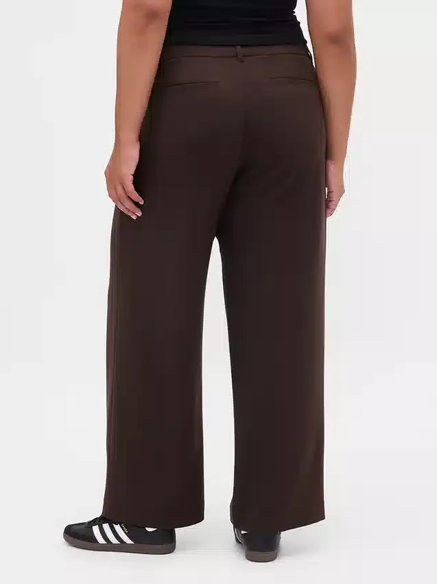 365 Low-Rise-Hose aus gebürstetem Twill mit Falten