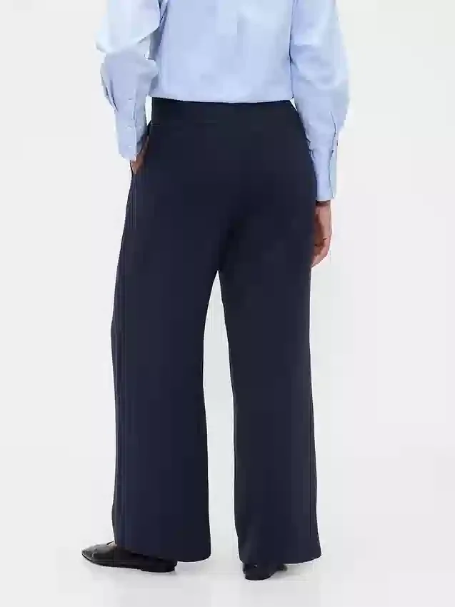 365 Plisseehose mit hoher Leibhöhe