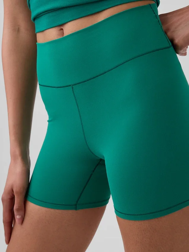 4" GapFit Smooth Bike Shorts