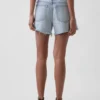 4" Mid Rise, ultraweiche, locker sitzende Shorts mit abgeschnittenem Saum