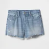 4" Mid Rise, ultraweiche, locker sitzende Shorts mit abgeschnittenem Saum