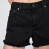 4" Mid Rise, ultraweiche, locker sitzende Shorts mit abgeschnittenem Saum