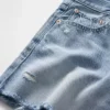 4" Mid Rise, ultraweiche, locker sitzende Shorts mit abgeschnittenem Saum