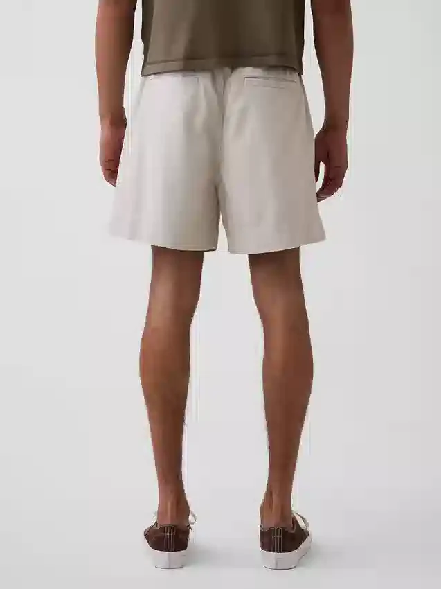 5,5" Lässige Shorts aus Leinenmischung
