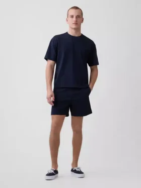 5,5" Shorts in lockerer Passform