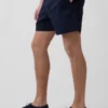 5,5" Shorts in lockerer Passform