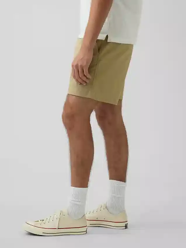 5,5" Shorts in lockerer Passform