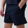 5,5" Shorts in lockerer Passform