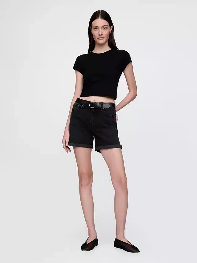 5" Denim-Girlfriend-Shorts mit mittlerer Leibhöhe