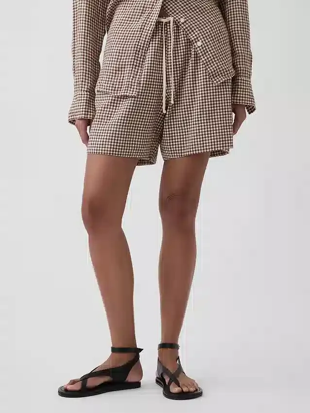 6" Easy-Shorts aus Leinenmischung