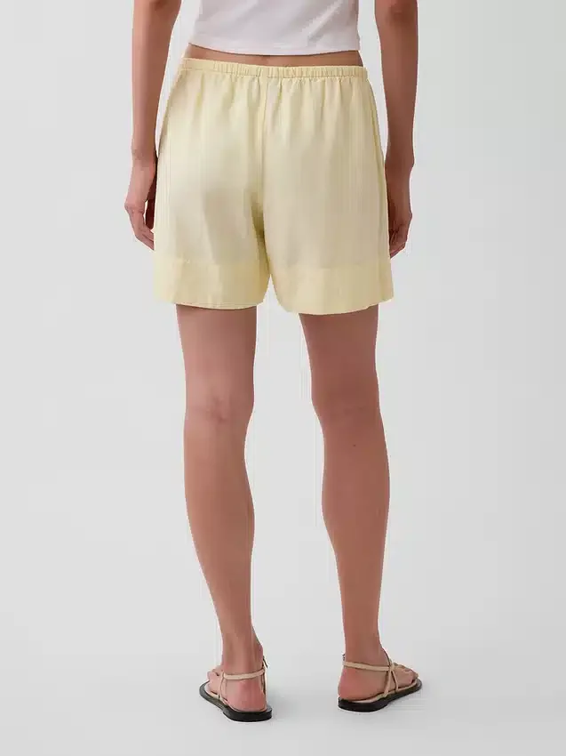 6" Easy-Shorts aus Leinenmischung