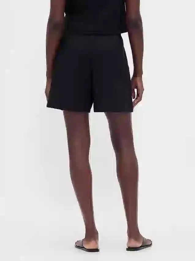 6" Easy-Shorts aus Leinenmischung