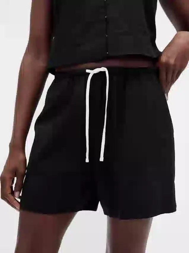 6" Easy-Shorts aus Leinenmischung