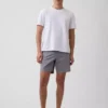 7" Shorts in lockerer Passform