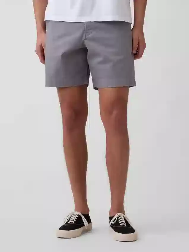 7" Shorts in lockerer Passform