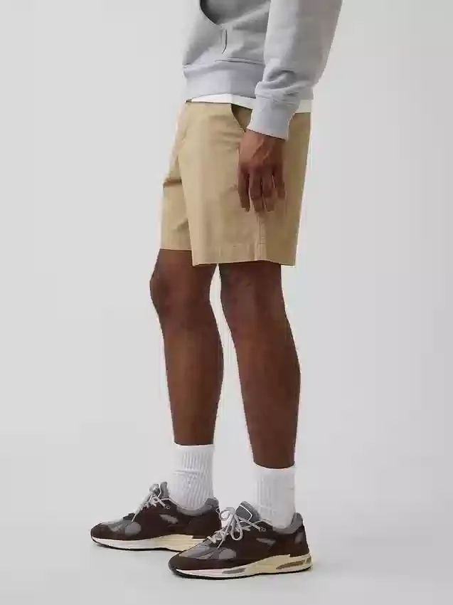 7" Shorts in lockerer Passform