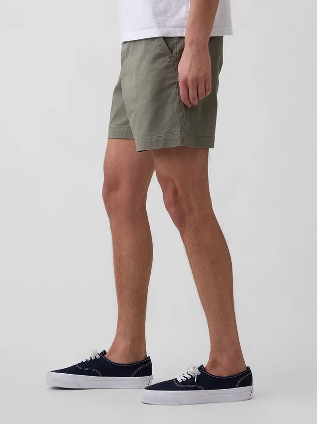 7" Shorts in lockerer Passform