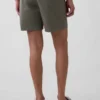 7" Shorts in lockerer Passform