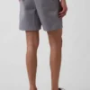 7" Shorts in lockerer Passform