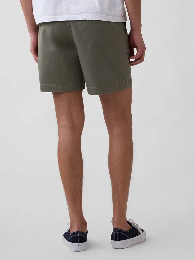 7" Shorts in lockerer Passform