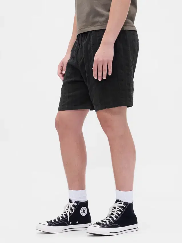 7" strukturierte Easy-Shorts