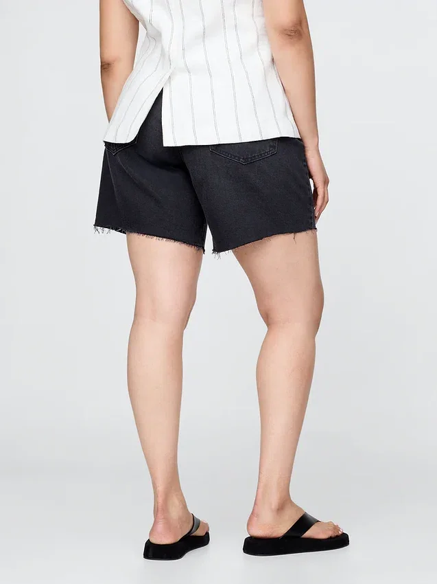 8" Bermuda-Shorts aus Denim im 90er-Jahre-Stil mit mittlerer Leibhöhe