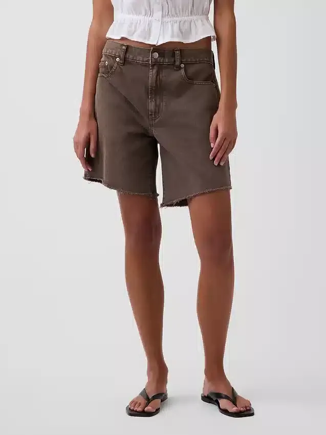 8" Bermuda-Shorts aus Denim mit mittlerer Leibhöhe und lockerer Passform