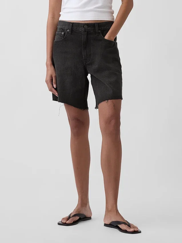 8" Bermuda-Shorts aus Denim mit mittlerer Leibhöhe und lockerer Passform