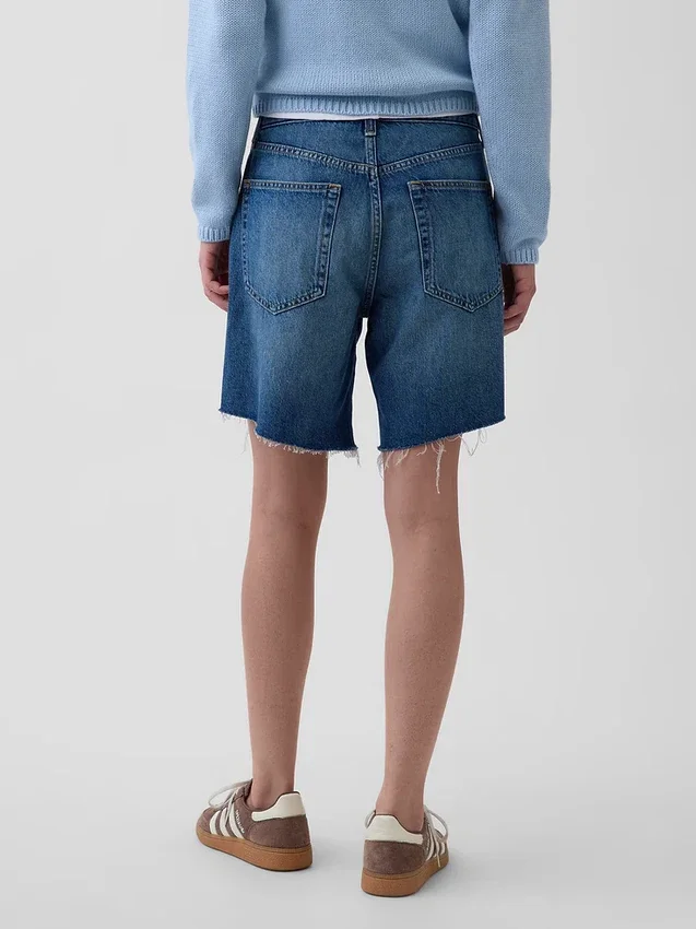 8" Bermuda-Shorts aus Denim mit mittlerer Leibhöhe und lockerer Passform