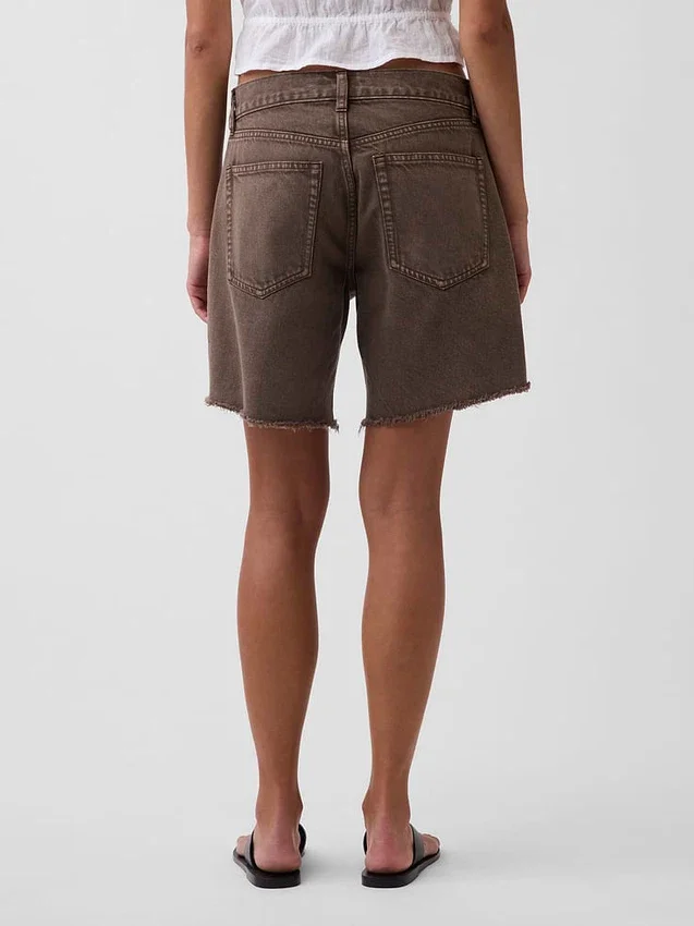 8" Bermuda-Shorts aus Denim mit mittlerer Leibhöhe und lockerer Passform