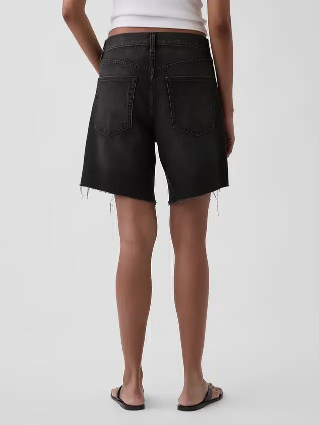 8" Bermuda-Shorts aus Denim mit mittlerer Leibhöhe und lockerer Passform