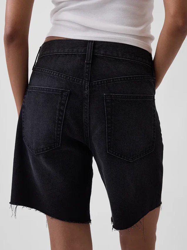 8" Bermuda-Shorts aus Denim mit mittlerer Leibhöhe und lockerer Passform