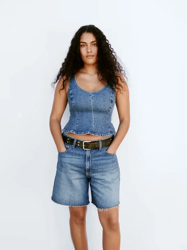 8" Bermuda-Shorts aus Denim mit mittlerer Leibhöhe und lockerer Passform