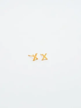 Admiral Row Gold-Ohrringe mit Initialen