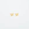 Admiral Row Gold-Ohrringe mit Initialen