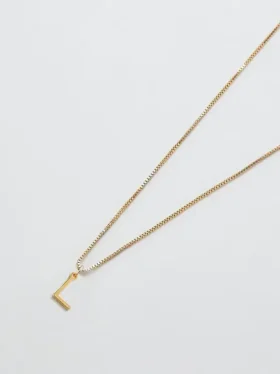 Admiral Row – Zierliche Initialen-Halskette aus Gold